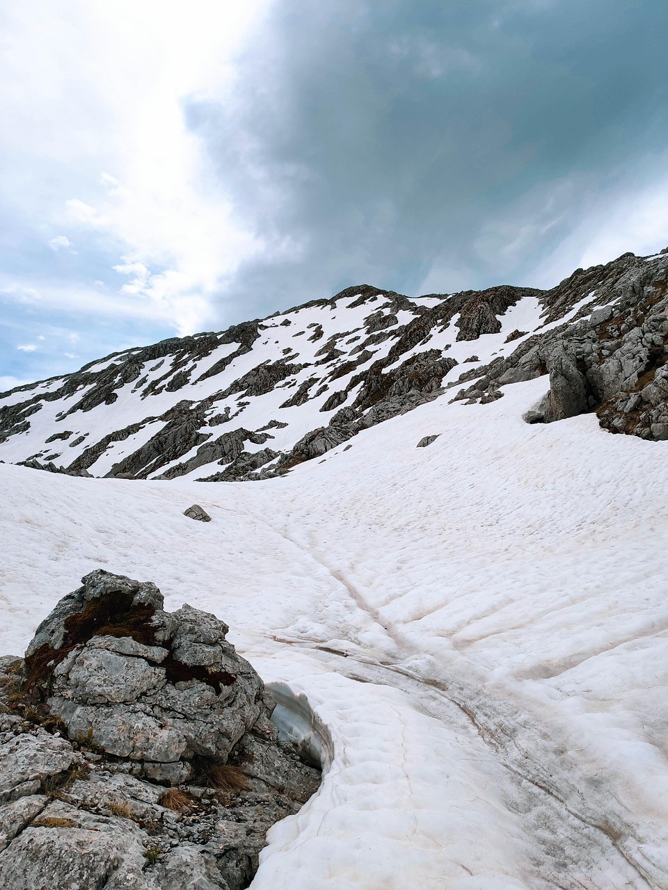 Ski Touring in Bosnia (7 Days)